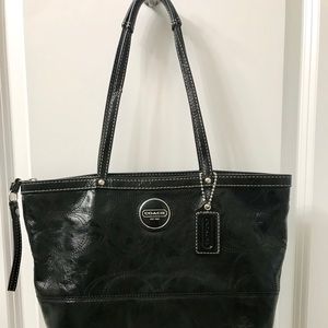 Black leather Coach shoulder bag
